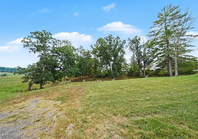 Photo 3 of Land for sale at 10307 Pleasant Ridge Rd, Alexandria, KY 41001 | MLS# 646557 | Listing updated on 2026-09-11