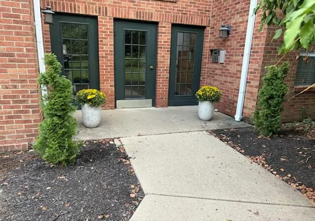 Photo 2 of Condo for sale at 509 Calumet Ct, Fort Thomas, KY 41075 | MLS# 646561 | Listing updated on 2026-09-14