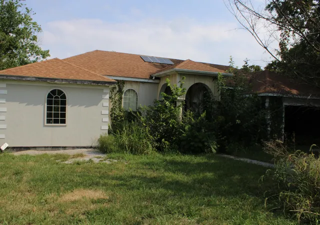 Single family home for sale at 2842 Evergreen Rd, Frankfort, KY 40601 | MLS# 646560