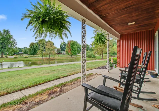 Photo 2 of Single family home for sale at 112 Warwick Ct, Crestview Hills, KY 41017 | MLS# 646570 | Listing updated on 2026-10-07
