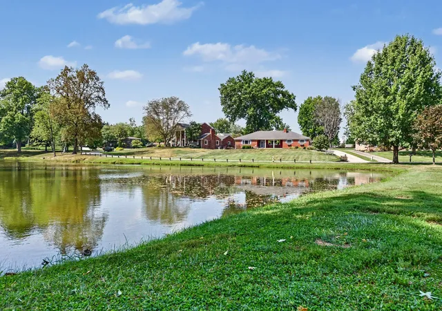 Photo 3 of Single family home for sale at 112 Warwick Ct, Crestview Hills, KY 41017 | MLS# 646570 | Listing updated on 2026-10-28