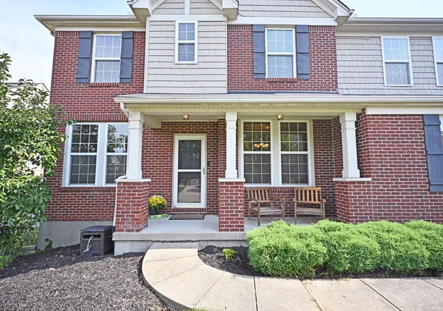 Photo 2 of Single family home for sale at 1596 Southcross Dr, Hebron, KY 41048 | MLS# 646762 | Listing updated on 2026-10-04