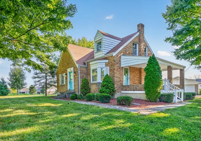 Photo 3 of Single family home for sale at 1820 Old N Bnd Rd, Hebron, KY 41048 | MLS# 646683 | Listing updated on 2026-09-24