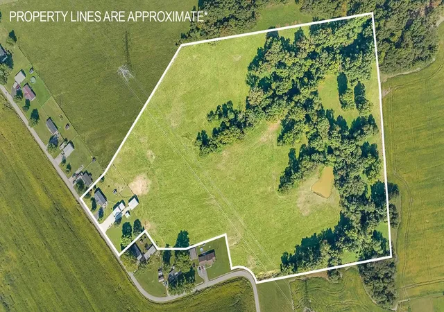 Photo 1 of Single family home for sale at 301 Greens Btm Rd, Carrollton, KY 41008 | MLS# 646598 | Listing updated on 2026-09-11