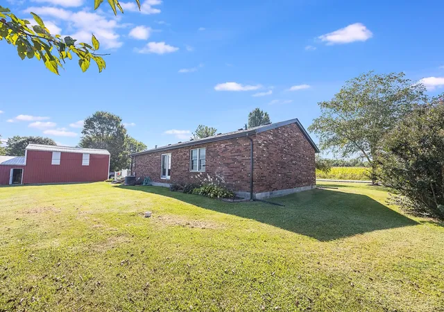 Photo 3 of Single family home for sale at 301 Greens Btm Rd, Carrollton, KY 41008 | MLS# 646598 | Listing updated on 2026-09-11
