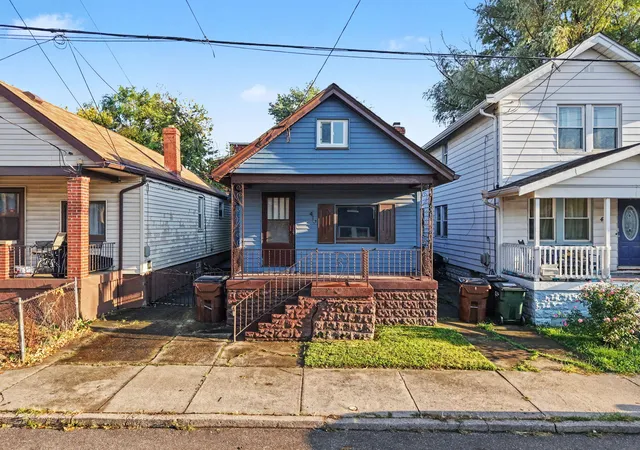 Photo 1 of Single family home for sale at 419 Lehmer St, Covington, KY 41011 | MLS# 646638 | Listing updated on 2026-09-14