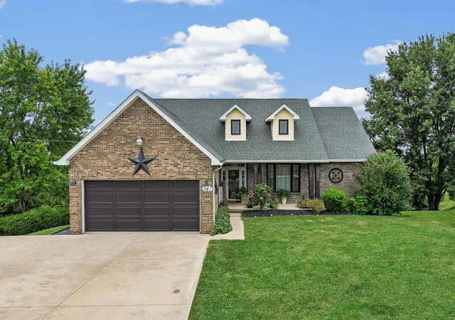 Photo 1 of Single family home for sale at 341 Fairview Rd, Williamstown, KY 41097 | MLS# 646615 | Listing updated on 2026-10-04