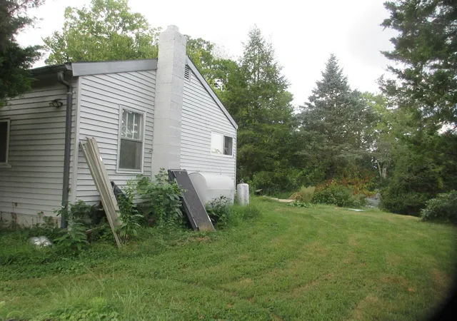 Photo 3 of Sale Pending at 196 Shaw Ave, Erlanger, KY 41018 | MLS# 646639 | Listing updated on 2026-10-07