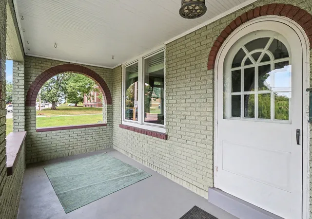 Photo 3 of Sale Pending at 2621 Dixie Hwy, Lakeside Park, KY 41017 | MLS# 646708 | Listing updated on 2026-10-09