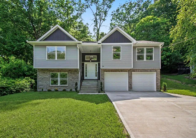 Photo 1 of Sale Pending at 365 River Rd, Fort Thomas, KY 41075 | MLS# 646654 | Listing updated on 2026-09-25