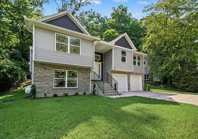 Photo 2 of Sale Pending at 365 River Rd, Fort Thomas, KY 41075 | MLS# 646654 | Listing updated on 2026-09-25