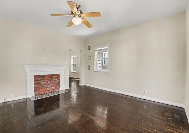Photo 3 of Single family home for sale at 3302 Rogers St, Covington, KY 41015 | MLS# 646682 | Listing updated on 2026-10-01
