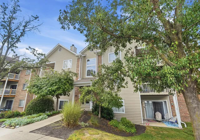Photo 2 of Sale Pending at 220 Willowbrook Ct #10, Wilder, KY 41071 | MLS# 646769 | Listing updated on 2026-09-24