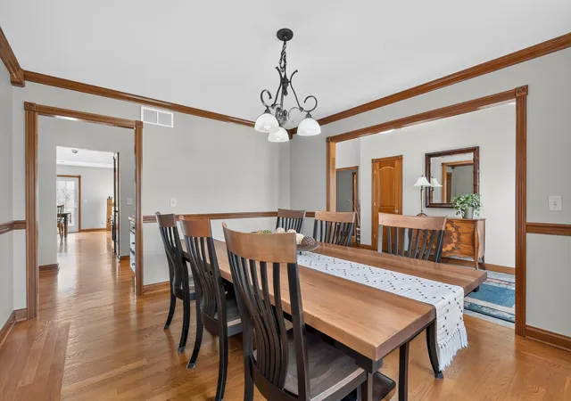 Photo 4 of Single family home for sale at 10858 Griststone Cir, Independence, KY 41051 | MLS# 646693 | Listing updated on 2026-10-06