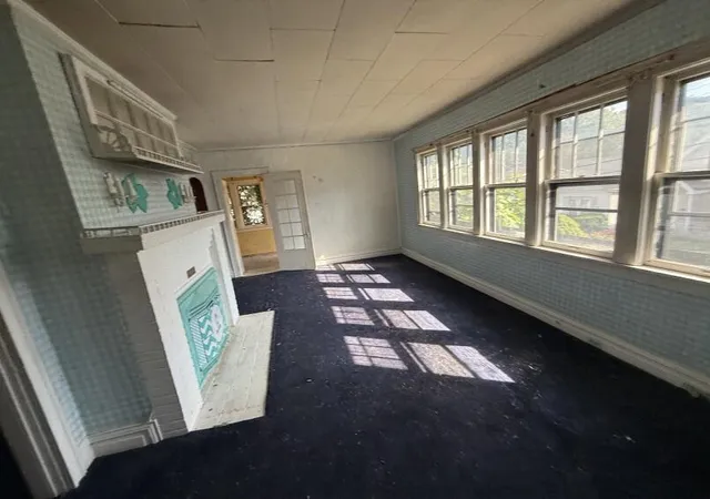 Photo 4 of Sale Pending at 1228 Parkway Ave, Covington, KY 41011 | MLS# 646694 | Listing updated on 2026-10-09