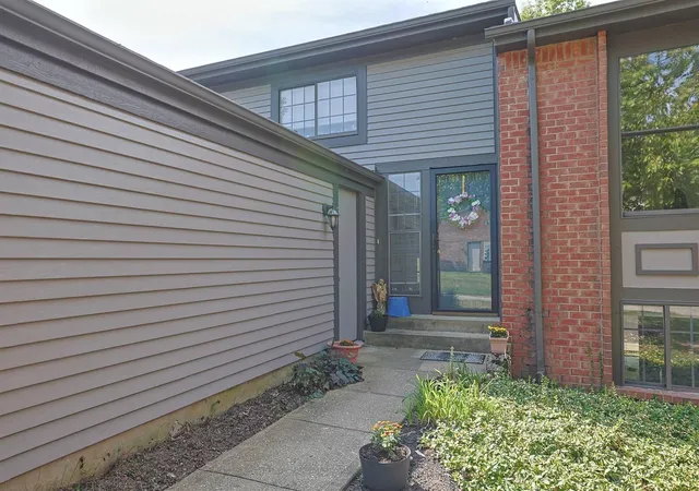Photo 2 of Condo for sale at 6325 Brookside Dr #7, Florence, KY 41042 | MLS# 646740 | Listing updated on 2026-09-17
