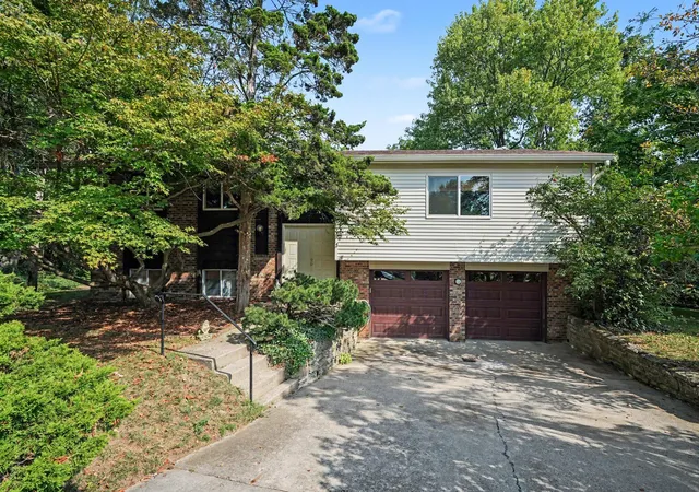 Photo 2 of Sale Pending at 1756 Stony Point, Covington, KY 41011 | MLS# 646760 | Listing updated on 2026-10-02