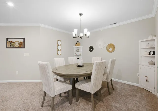 Listing Photo 4 - Condo for sale in building located at 7769 Devonshire Dr, Alexandria, KY 41001 - Unit #34-203