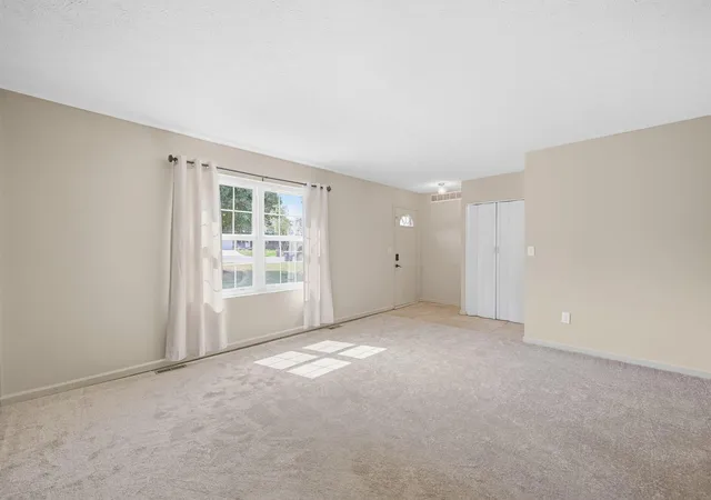 Photo 4 of Sale Pending at 1812 Pioneer Blvd, Burlington, KY 41005 | MLS# 646777 | Listing updated on 2026-09-20