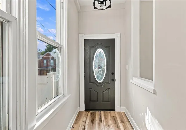 Photo 3 of Sale Pending at 227 Retreat St, Bellevue, KY 41073 | MLS# 646797 | Listing updated on 2026-09-21
