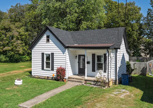 Photo 1 of Sale Pending at 346 Payne St, Georgetown, KY 40324 | MLS# 646765 | Listing updated on 2026-10-11