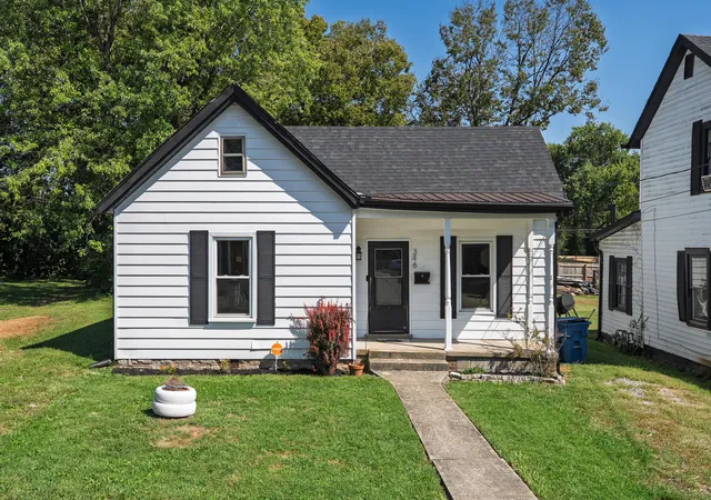 Photo 2 of Sale Pending at 346 Payne St, Georgetown, KY 40324 | MLS# 646765 | Listing updated on 2026-10-11