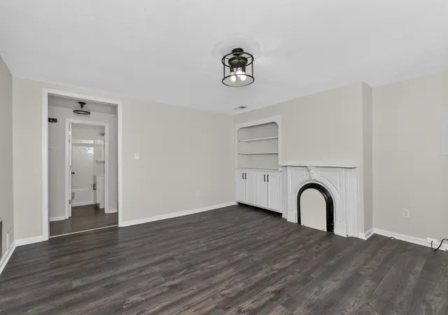 Photo 3 of Sale Pending at 346 Payne St, Georgetown, KY 40324 | MLS# 646765 | Listing updated on 2026-10-11