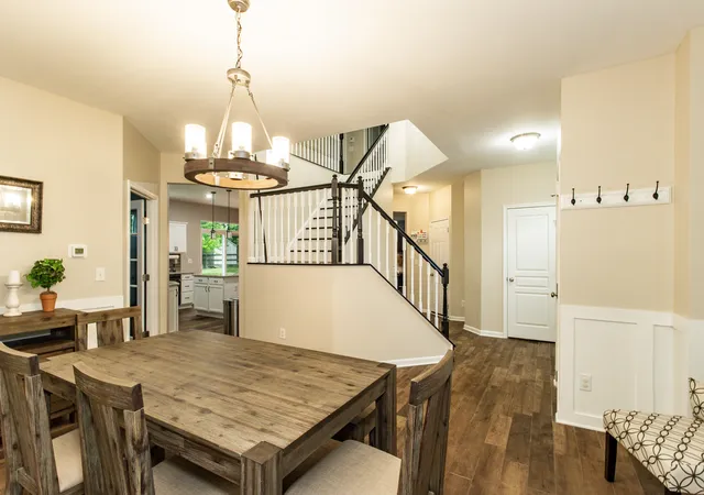 Photo 3 of Single family home for sale at 10233 Highmeadow Ln, Independence, KY 41051 | MLS# 646888 | Listing updated on 2026-09-28