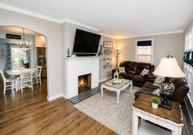 Photo 3 of Sale Pending at 329 Highland Ave, Ft Mitchell, KY 41017 | MLS# 646798 | Listing updated on 2026-09-30