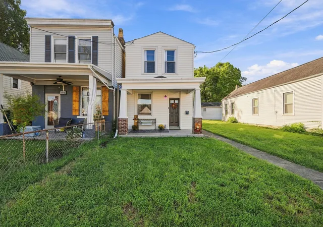 Single family home for sale at 506 8th Avenue, Dayton, KY 41074 | MLS# 646814