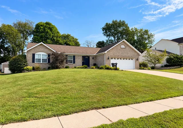 Photo 1 of Single family home for sale at 8436 Woodcreek Dr, Florence, KY 41042 | MLS# 646827 | Listing updated on 2026-10-06