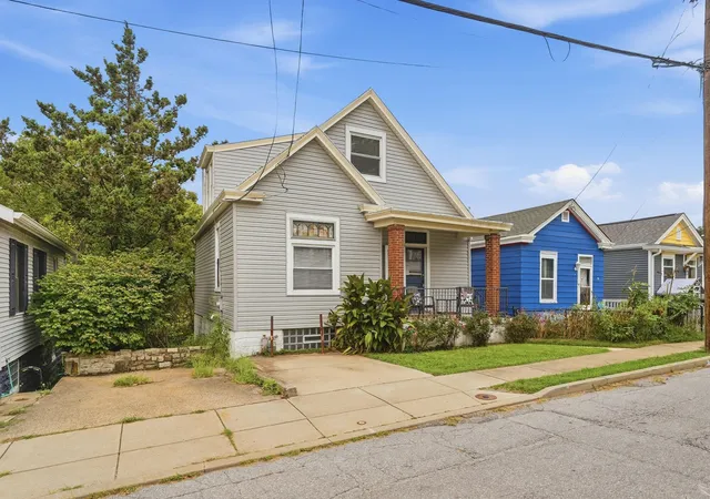 Photo 3 of Sale Pending at 53 19th Street, Newport, KY 41071 | MLS# 646834 | Listing updated on 2026-09-23