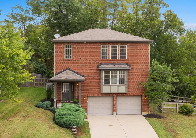 Photo 1 of Single family home for sale at 414 Kyles Ln, Covington, KY 41011 | MLS# 646894 | Listing updated on 2026-10-05