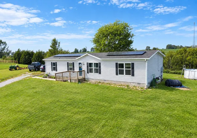 Photo 4 of Single family home for sale at 505 Tackett Ln, Sparta, KY 41086 | MLS# 646843 | Listing updated on 2026-09-21