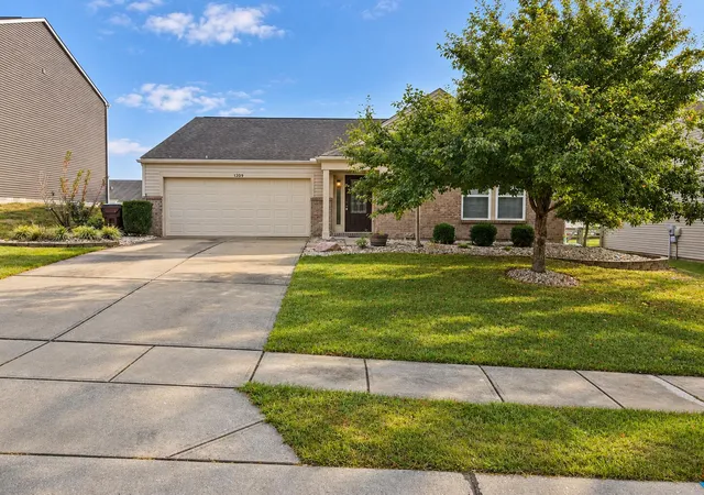 Photo 1 of Single family home for sale at 1209 Summerlake Dr, Alexandria, KY 41001 | MLS# 646897 | Listing updated on 2026-09-28