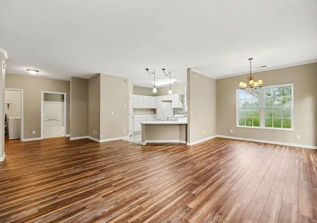 Condo for sale at 1186 Periwinkle Dr, Florence, KY 41042 | MLS# 646887