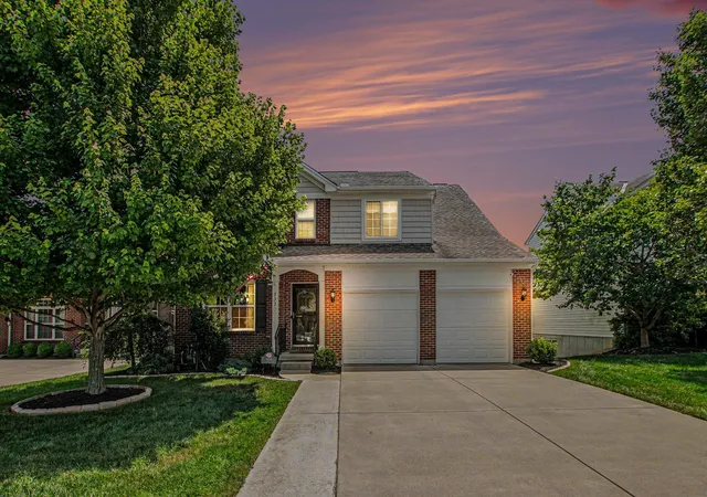 Photo 1 of Single family home for sale at 933 Hawkshead Ln, Erlanger, KY 41018 | MLS# 646854 | Listing updated on 2026-10-04
