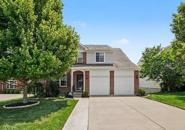 Photo 2 of Single family home for sale at 933 Hawkshead Ln, Erlanger, KY 41018 | MLS# 646854 | Listing updated on 2026-10-04