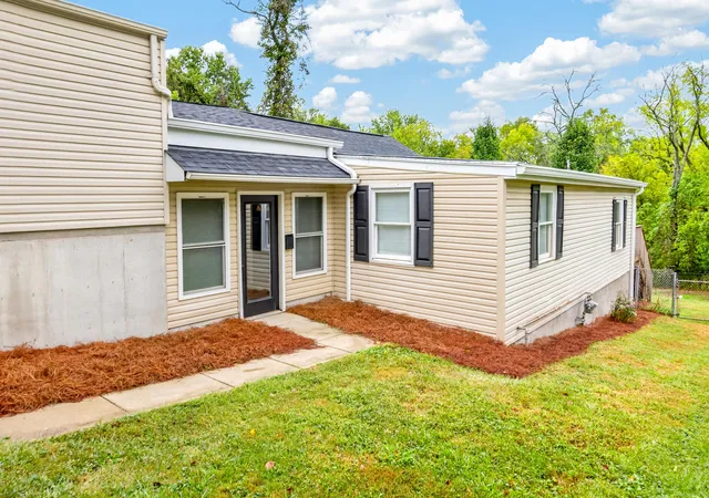 Photo 2 of Sale Pending at 92 Goodridge Dr, Florence, KY 41042 | MLS# 646865 | Listing updated on 2026-09-26