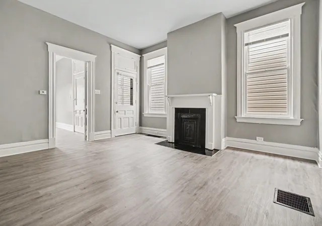 Photo 4 of Single family home for sale at 2033 Mackoy St, Covington, KY 41014 | MLS# 646878 | Listing updated on 2026-09-23