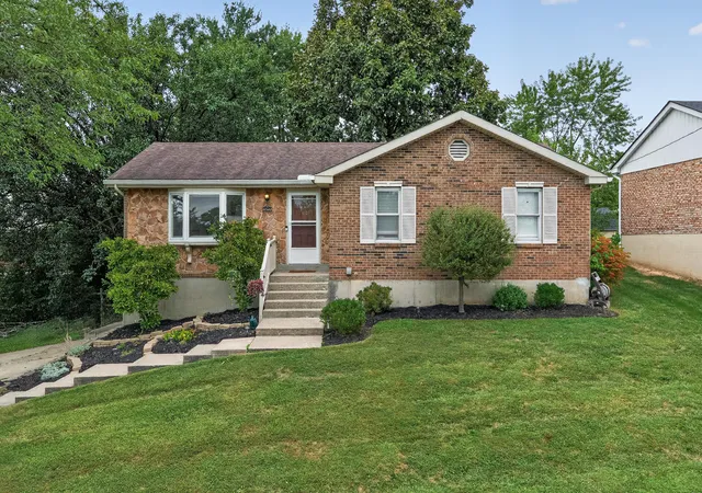 Single family home for sale at 8542 Quinn Dr, Florence, KY 41042 | MLS# 646890
