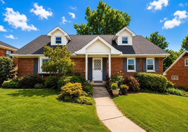 Photo 1 of Single family home for sale at 1721 Fort Henry Dr, Ft Wright, KY 41011 | MLS# 646900 | Listing updated on 2026-09-24