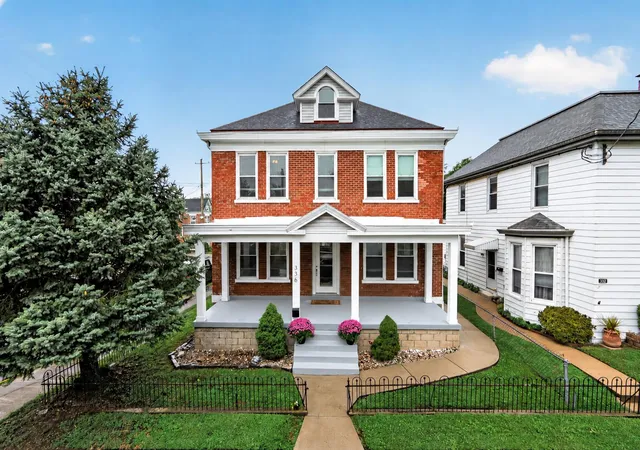 Single family home for sale at 336 Linden St, Covington, KY 41016 | MLS# 646942