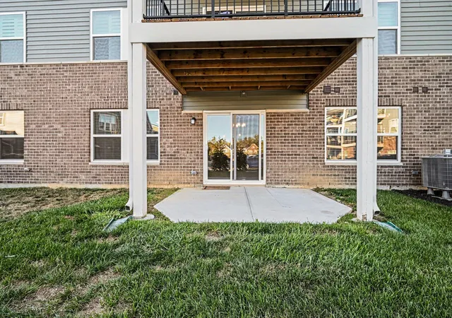 Listing Photo 2 - Condo for sale in building located at 638 Foxhill Dr, Crescent Springs, KY 41017