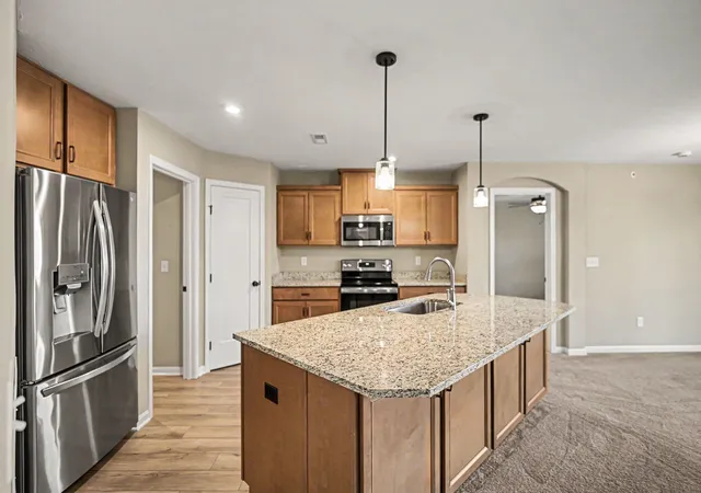 Listing Photo 4 - Condo for sale in building located at 638 Foxhill Dr, Crescent Springs, KY 41017
