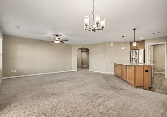 Listing Photo 5 - Condo for sale in building located at 638 Foxhill Dr, Crescent Springs, KY 41017