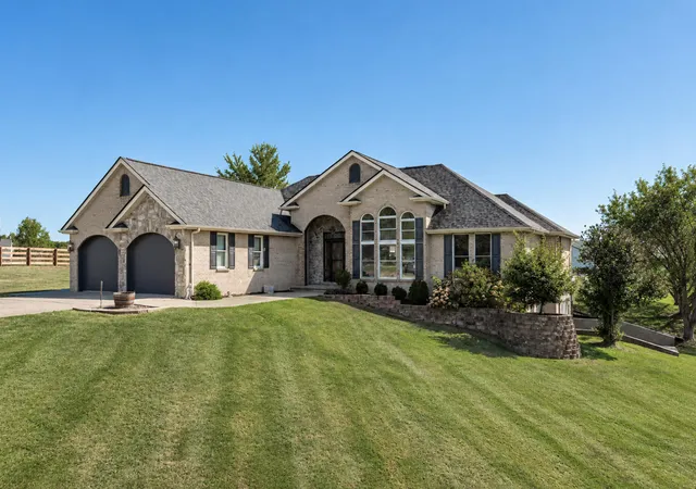 Photo 2 of Single family home for sale at 715 Heritage Dr, Sparta, KY 41086 | MLS# 647410 | Listing updated on 2026-10-28