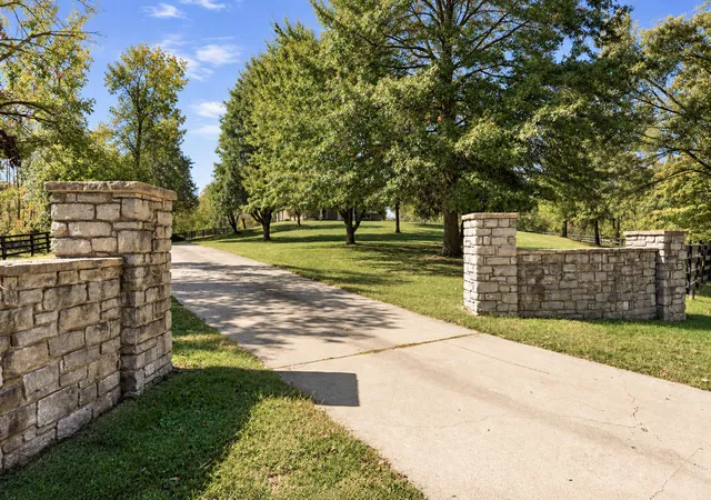 Photo 2 of Sale Pending at 3100 Kentucky 36 E, Carrollton, KY 41008 | MLS# 647351 | Listing updated on 2026-10-24