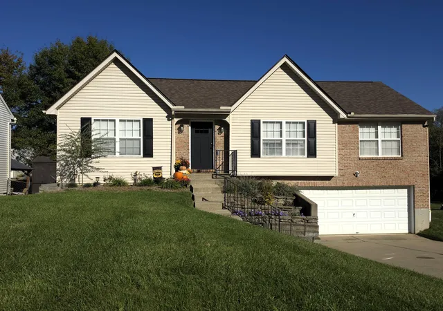 Photo 1 of Single family home for sale at 4365 Siffel Ct, Covington, KY 41017 | MLS# 647295 | Listing updated on 2026-10-22