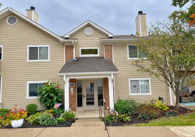 Photo 1 of Condo for sale at 490 Lakeview Dr #7, Newport, KY 41071 | MLS# 647306 | Listing updated on 2026-10-21